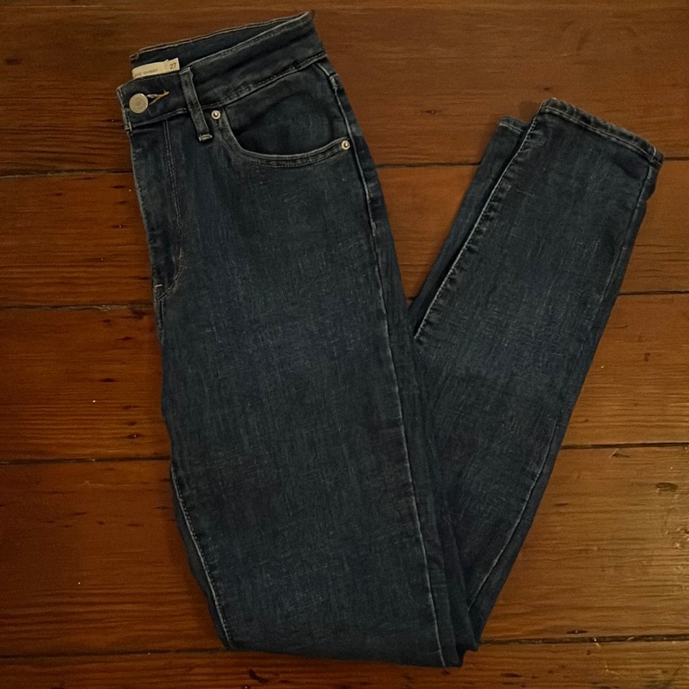 LEVI’s 721 High Rise Skinny Jean